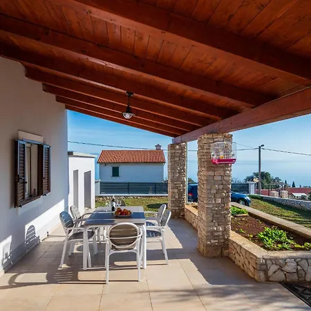 度假居 Stunning In With House Sea View