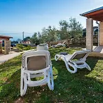 בית נופש Awesome Home In Labin With House Sea View