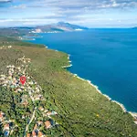 בית נופש Awesome Home In Labin With House Sea View