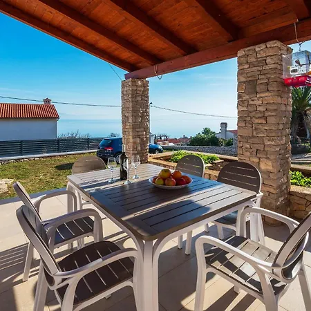 Awesome In With House Sea View *