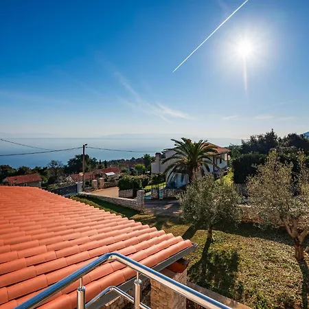 Stunning In With House Sea View *