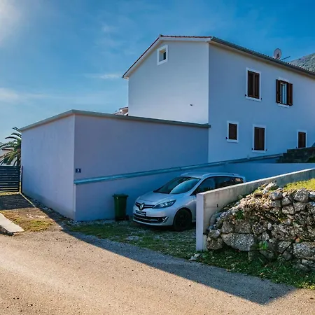 Awesome Home In Labin With House Sea View לאבין
